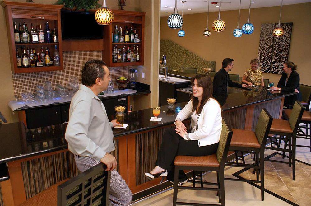 Hilton Garden Inn Houston/Clear Lake NASA Webster Restaurant bilde