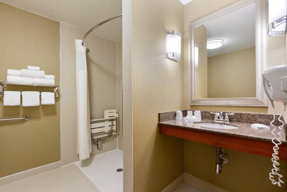 Hilton Garden Inn Houston/Clear Lake NASA Webster Eksteriør bilde