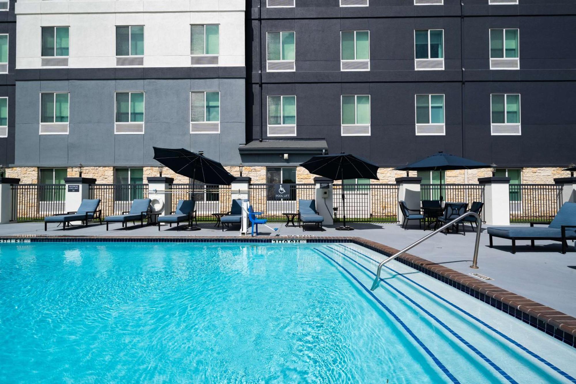 Hilton Garden Inn Houston/Clear Lake NASA Webster Eksteriør bilde